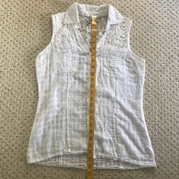 LovePotion Lace details Cotton Blouse Lightweight - Picture 9 of 10